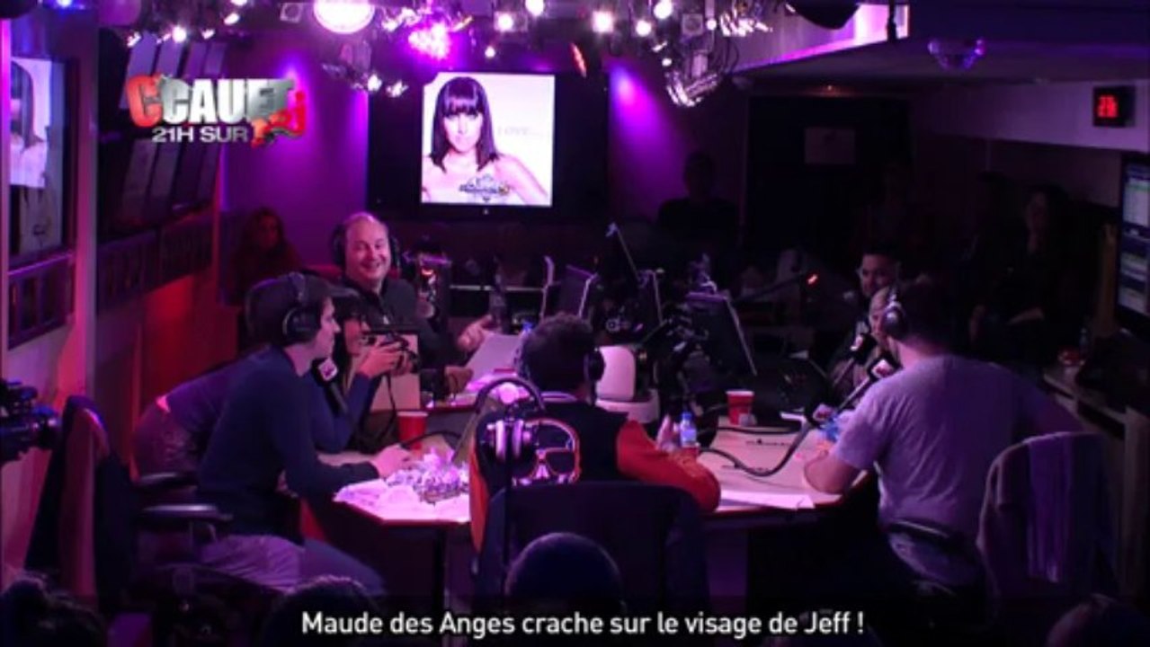 Maude des Anges crache sur le visage de Jeff - C'Cauet sur NRJ