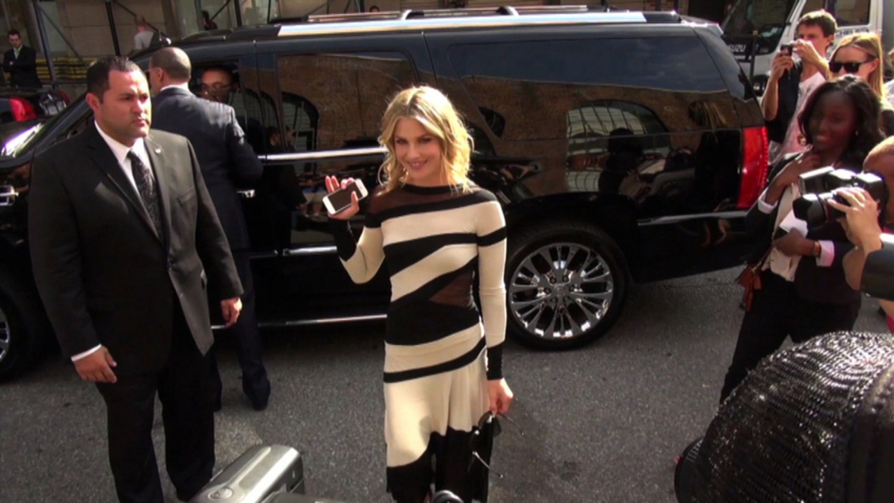 Molly Sims, Ali Larter, Christina Ricci, Uma Thurman, Models At Fashion Week