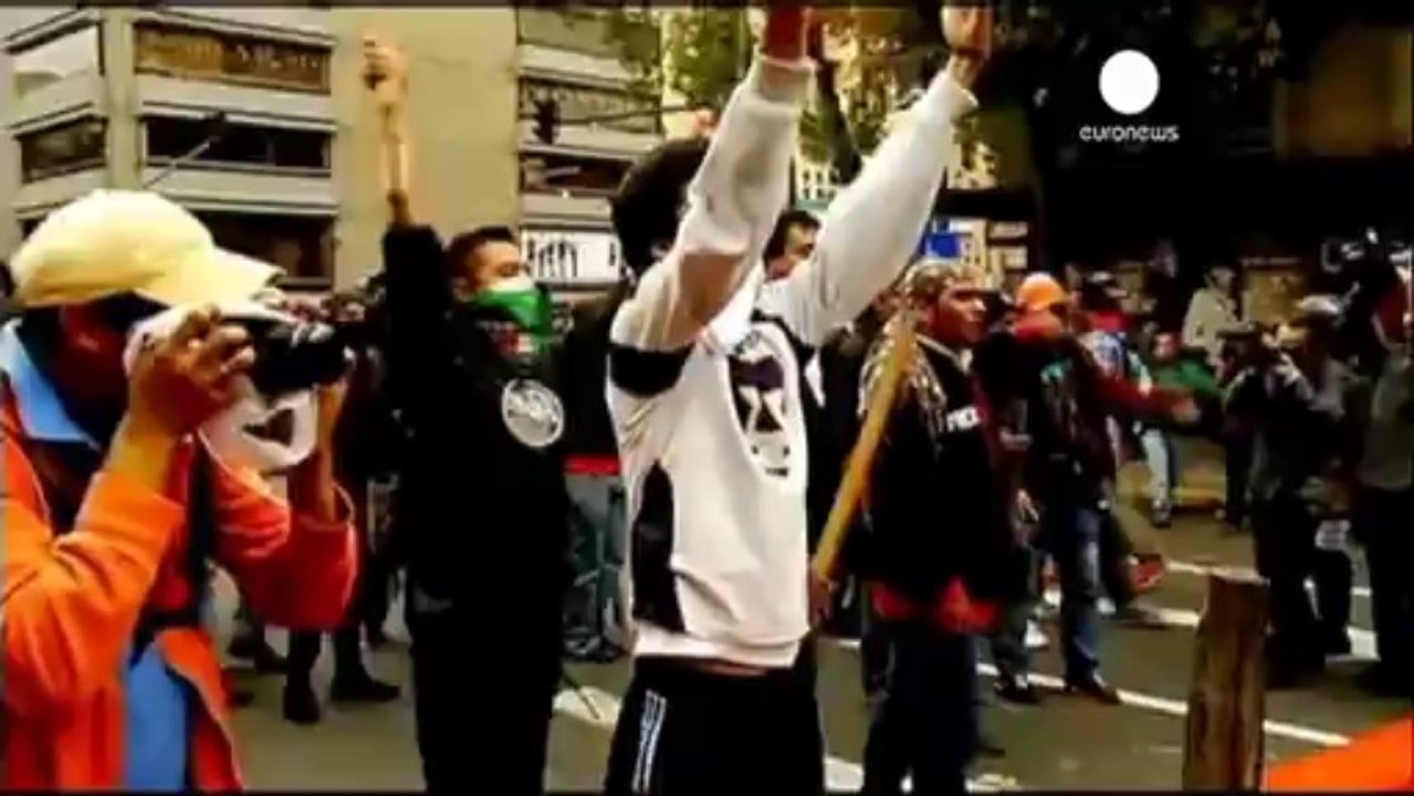 Expulsion musclée des enseignants contestataires au Mexique