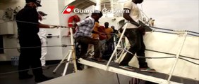 Lampedusa (AG) - Immigrati, altri due barconi soccorsi (13.09.13)