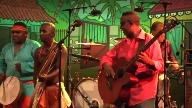 APOLONIA - Zancèt avec Les Tambours Sacrés - LIVE Les 20 Ans