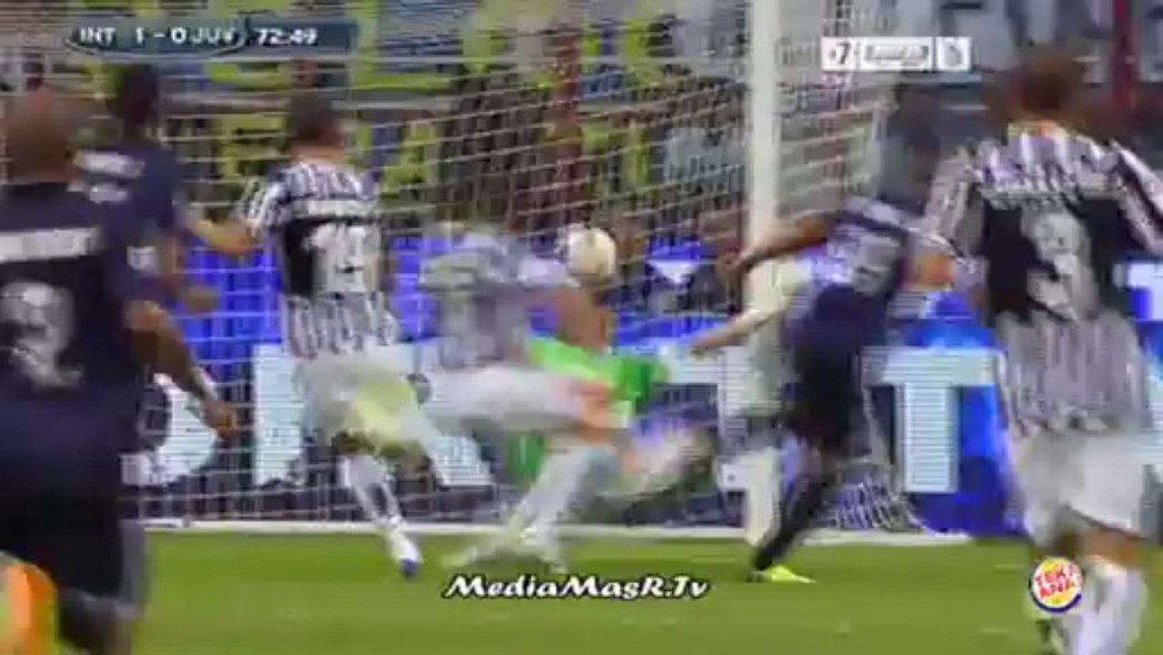 هدف انتر ميلان الاول في يوفنتوس - الجولة 3 - 14/9/2013
