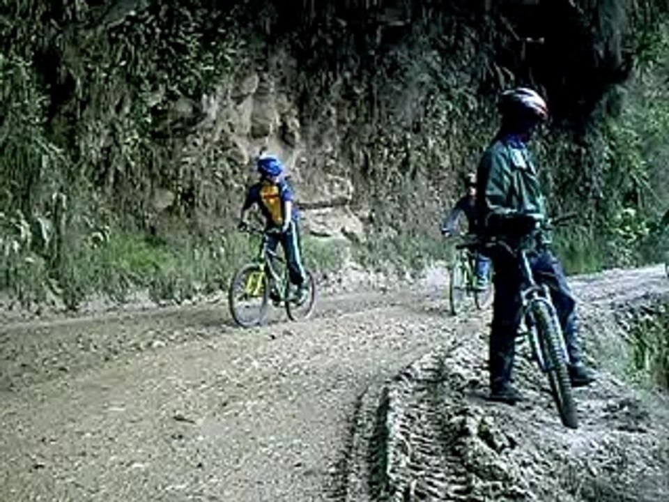 Descente Route de la Mort