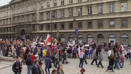 100,000 protest in Warsaw over government's labour policies
