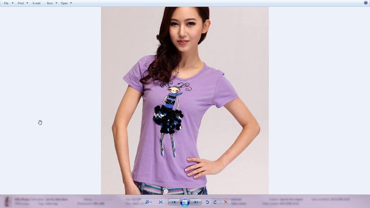 ขายเสื้อยืดพิมพ์ลาย นำเข้า ฟรีไซส์ สีม่วง - พร้อมส่งQI029 ราคา670บาท