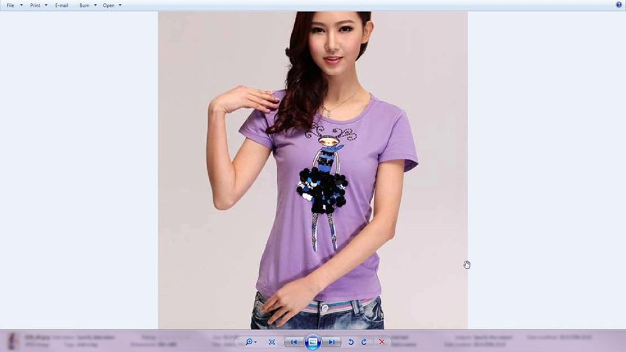 แบบเสื้อยืดผู้หญิงน่ารักๆ นำเข้า ฟรีไซส์ สีม่วง - พร้อมส่งQI029 ราคา670บาท