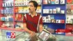 Tv9 Gujarat - Surat : Worker stealing money from shop ,captured in CCTV