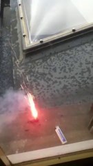 (Pétard) Test d'une fontaine rouge