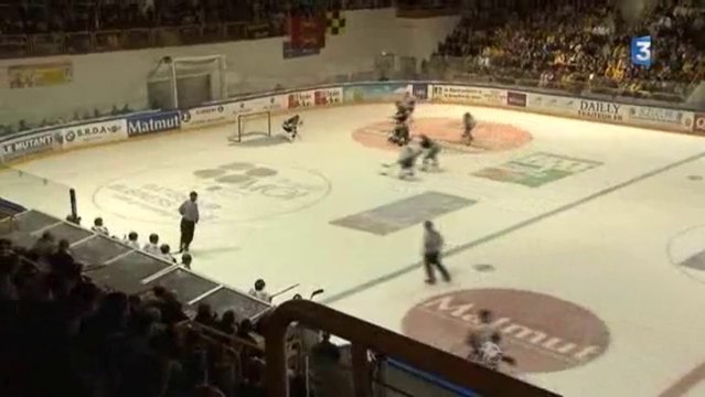 Hockey sur glace : victoire de Rouen contre Amiens