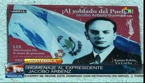 Rinden homenaje guatemaltecos al presidente Jacobo Arbenz