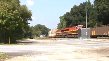 KCS power leads NS 220 intermodal EB through Mableton Ga.