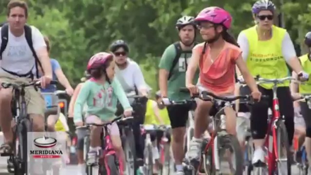 Dall’India all’Argentina anche a Roma le biciclette per l’artico di Greenpeace