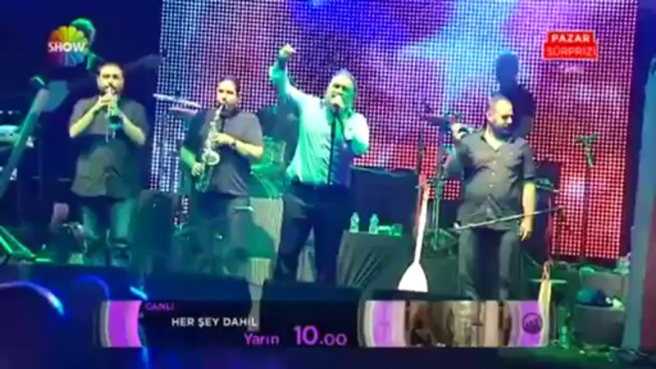 Volkan Konak müziği bırakıyor