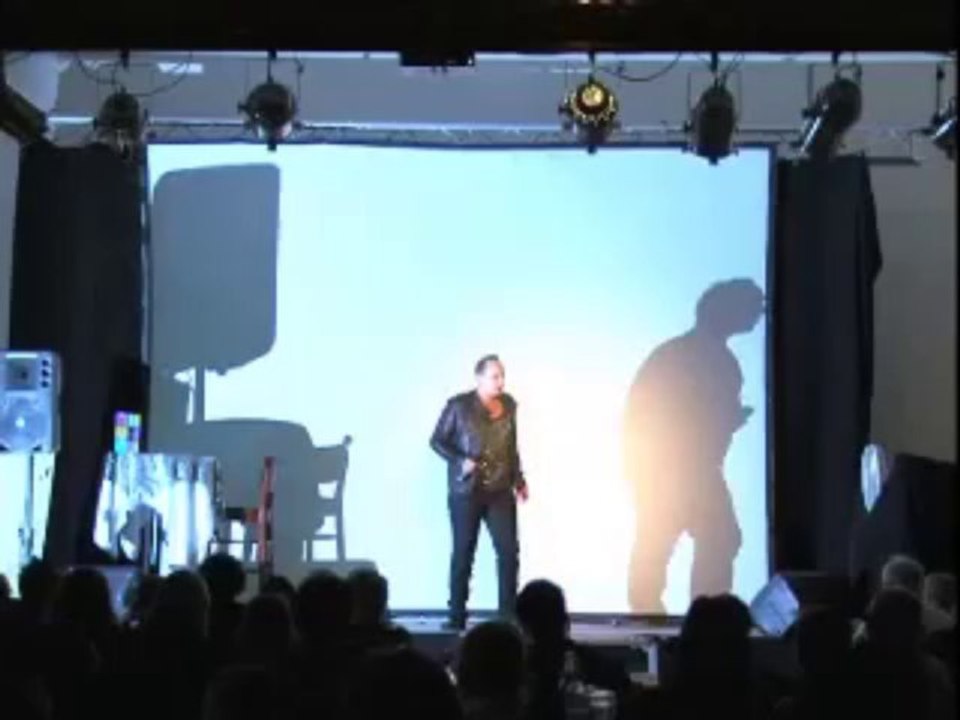 l'envie par thomas de la troupe transformiste "Rêver d'être une Star"