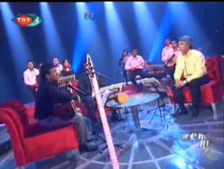 DEM BU DEM KORO-Manastır’ın Ortasında Var Bir Havuz