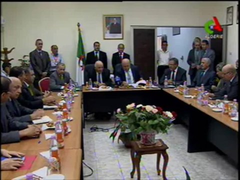 cérémonie de passation de consignes entre le dr Rachid Benaissa et Nouri Abdelwahab, ministre de l'Agriculture et du Développement Rural