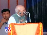 Tv9 Gujarat - LK Advani praises Narendra Modi for Gujarat's development