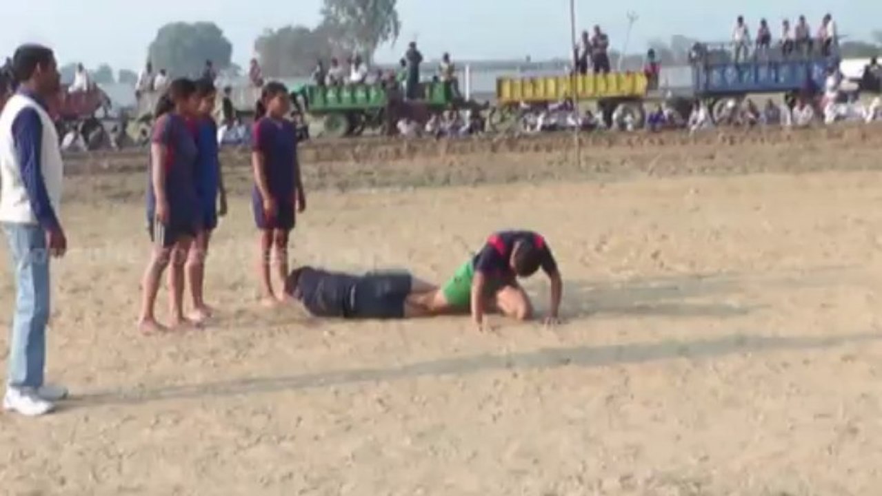 Catcher Best Catch 08 - FreeStyle Girls Kabaddi Tournament 2013 Match 10