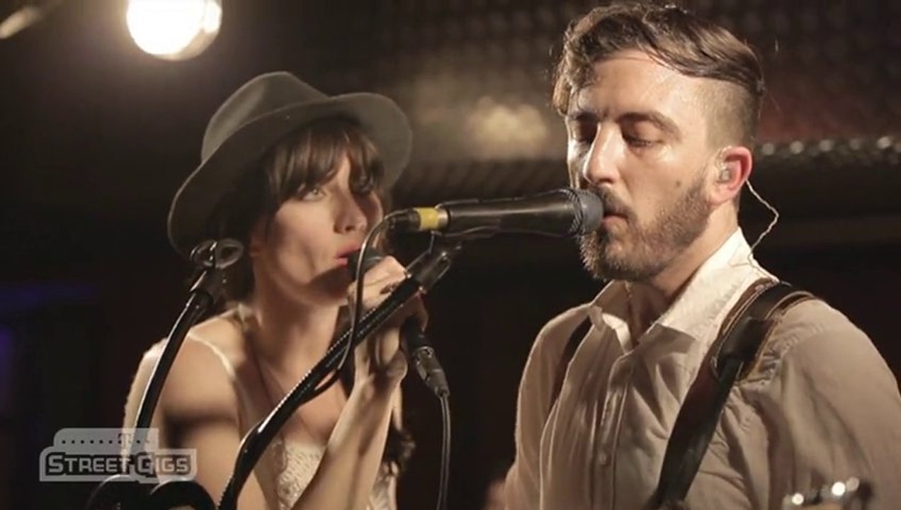 In The Valley Below Live In Köln (Telekom Street Gigs)