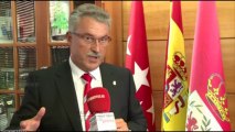Alcalde de Coslada pide disculpas a los homosexuales
