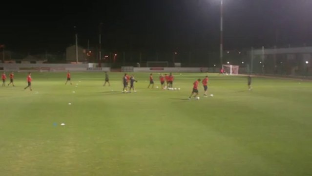 Πλάνα από την προπόνηση του Ολυμπιακού πριν από τον αγώνα με την Παρί Σεν-Ζερμέν (2)