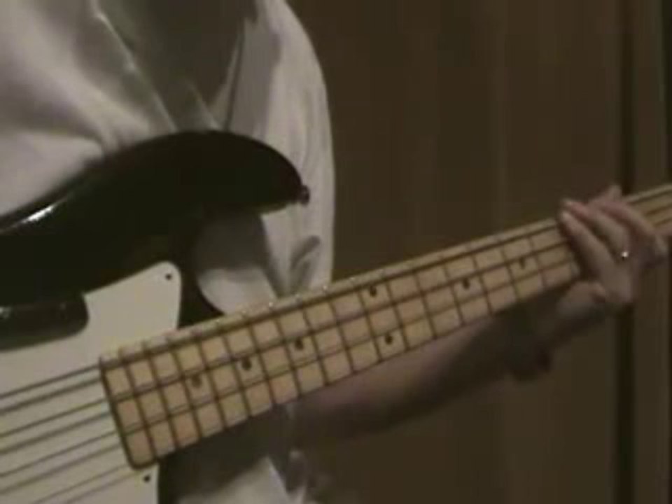 Learn Bass Guitar Online