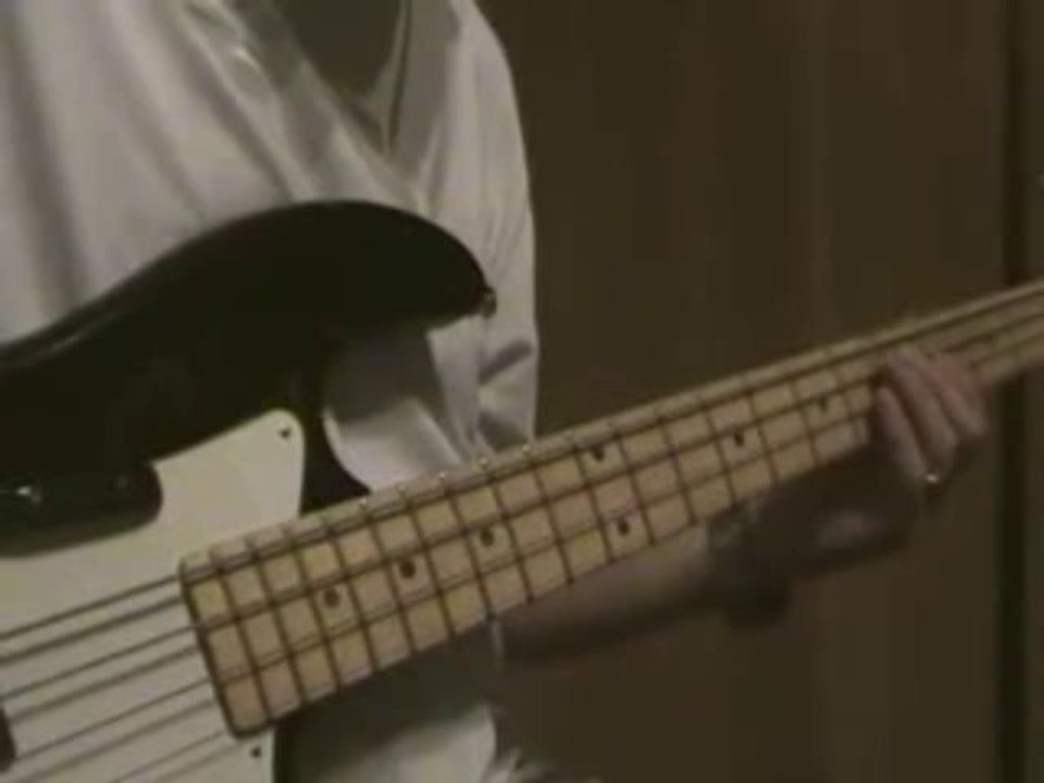 Learn Bass Guitar Online