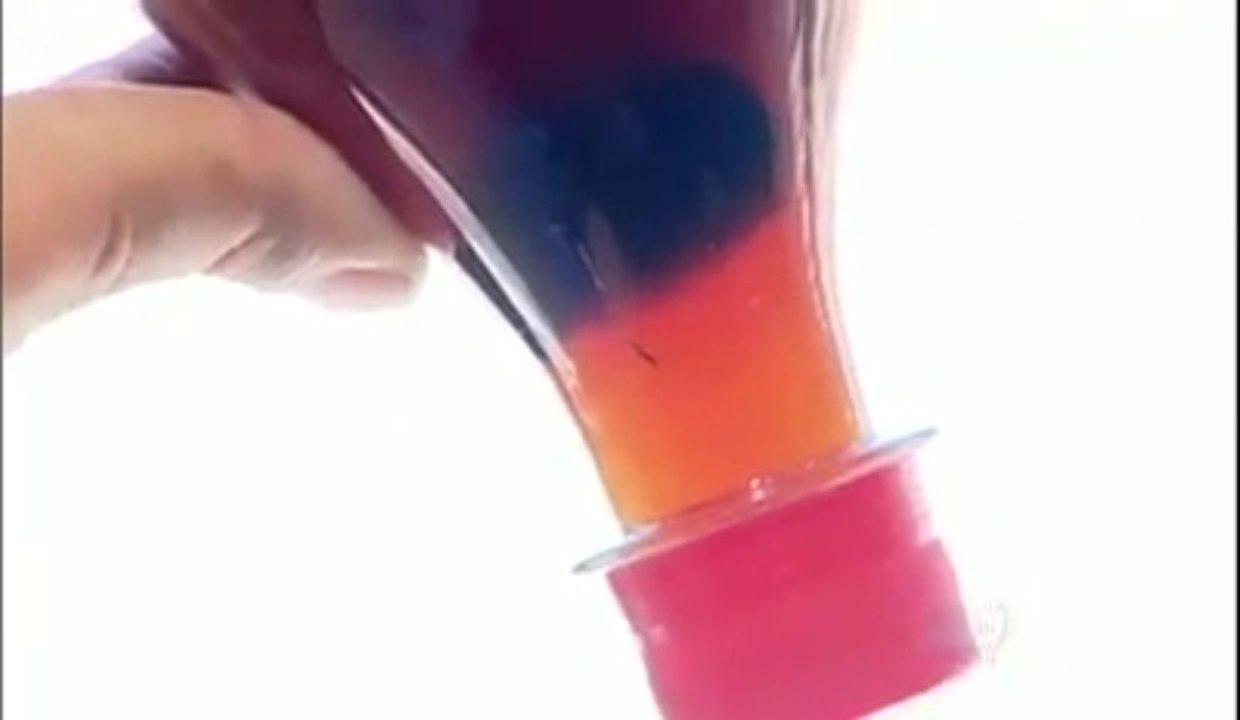 Rato é encontrado em garrafa de Coca-Cola