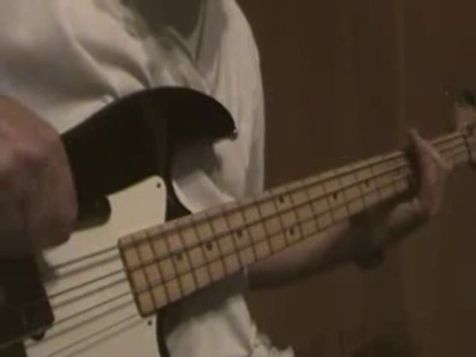 Learn Bass Guitar Online