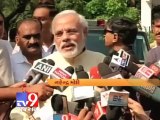 Tv9 Gujarat - Narendra Modi meets mother on 64th birthday, thanks supporters