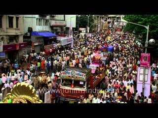 Ganesh visits Mumbai, by the truck-load!