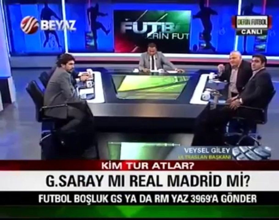 ultrAslan Lideri Ümit Özat Ahmet Çakar  Canlı Yayın Kavgası FULL
