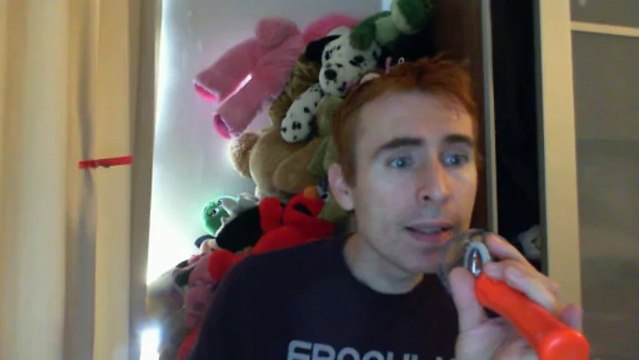 Wiwi égratigne l'autre bout du monde d'Emily Loizeau