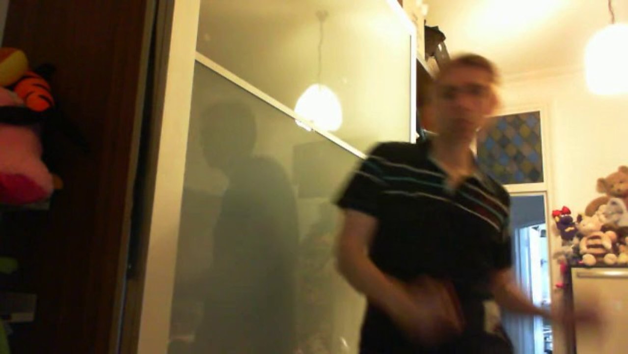 Wiwi kameloualise "je ne veux pas t'aimer" des Fantômes