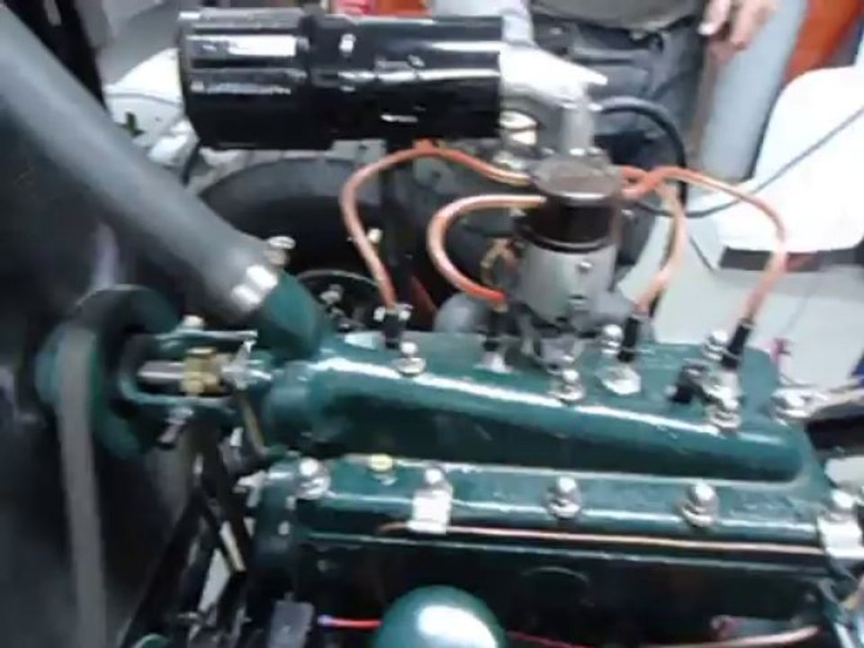 MOTEUR RENAULT 396 AU RALENTI ET PRESSION D'HUILE