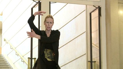 Vue sur les marches : Carolyn Carlson