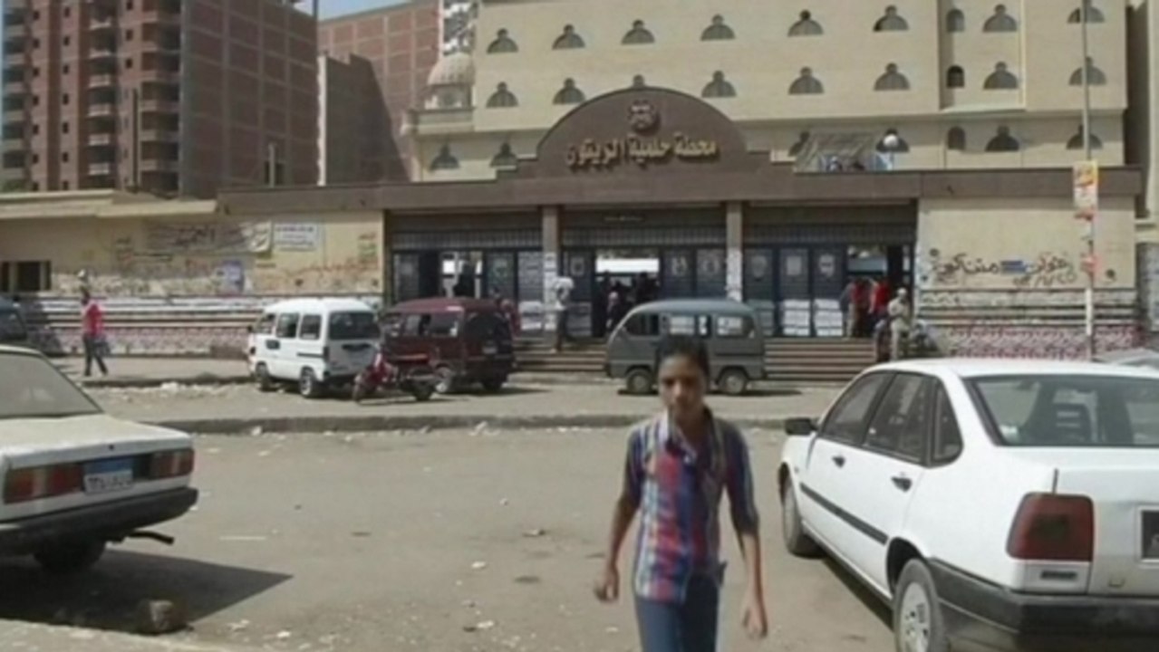 Bombs defused in Cairo