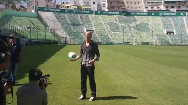 Lucho Figueroa kolpa mpala parousiasi Prasina Nea