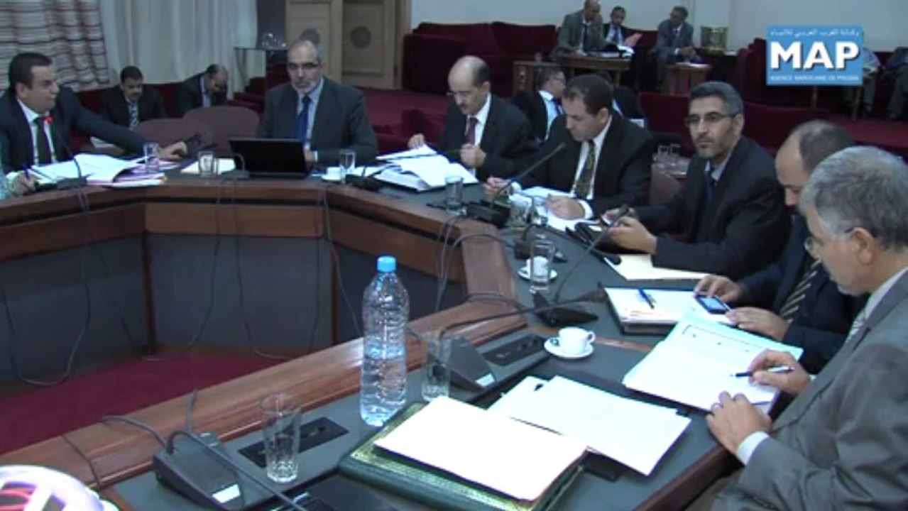 اجتماع لجنة المالية والتنمية الاقتصادية حول قانون المالية 2013 و ميزانية السنة المالية 2010