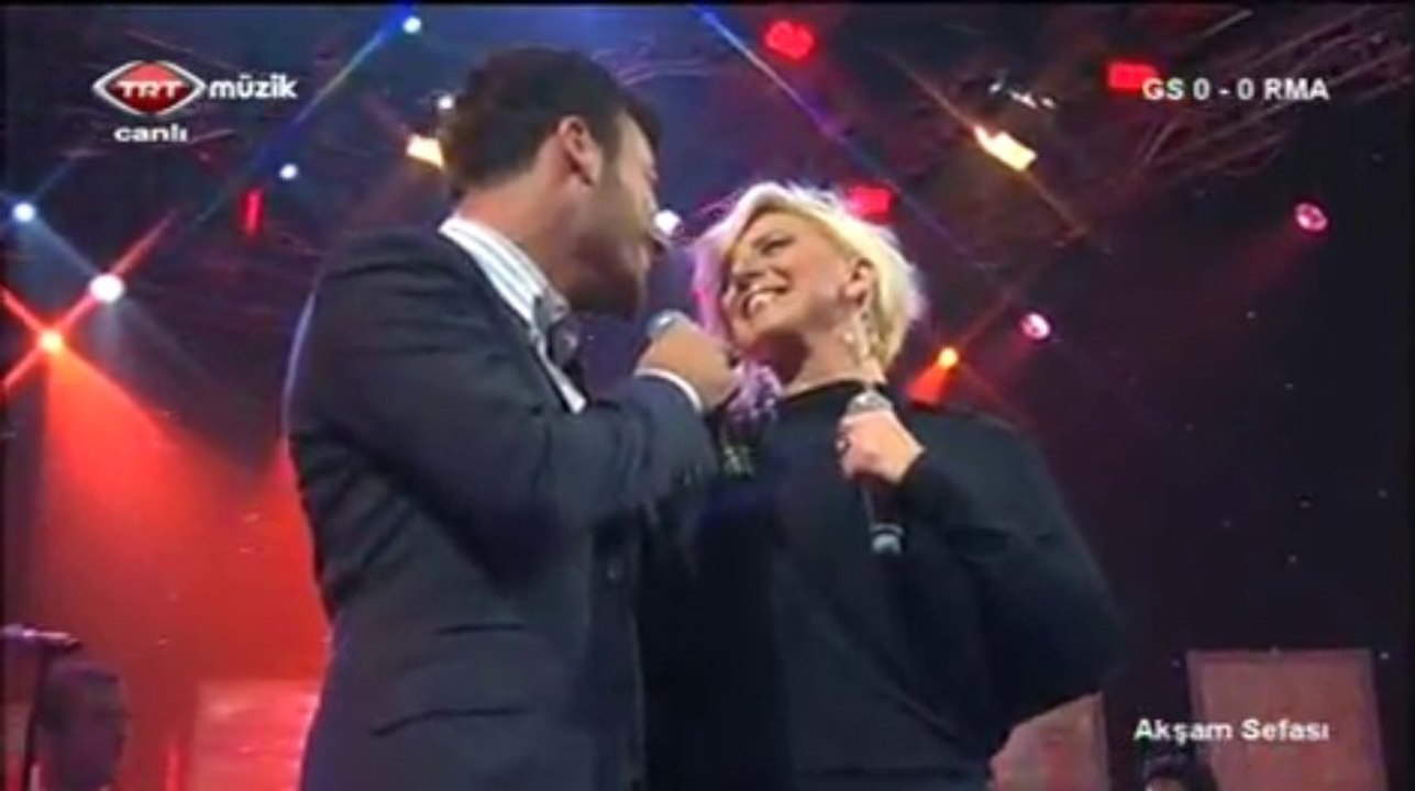 Ayşe İnak Ekiz & Mustafa Demiroğlu-Seninle Başım Dertte