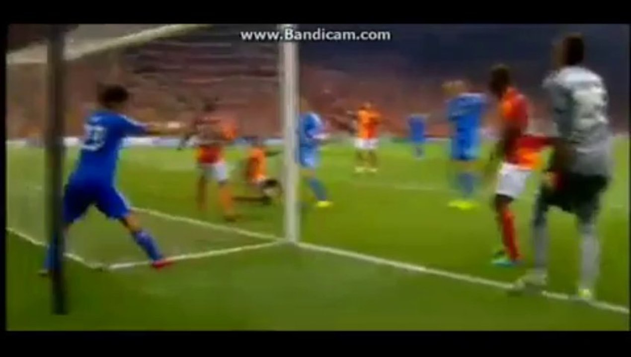 Cristiano Ronaldo Goal Vs Galatasaray (Galatasaray 0 - 3 Real Madrid) 17.9.2013
