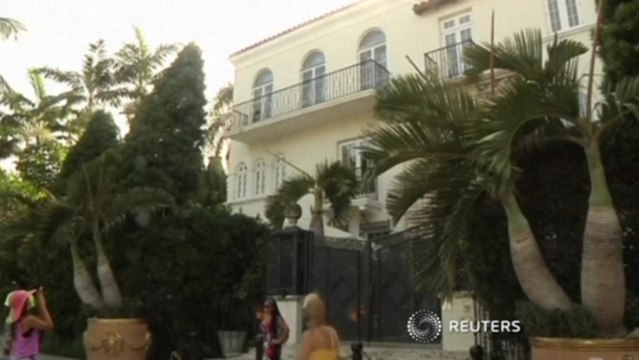 Versace's former Miami mansion sells for $41.5 million at auction.