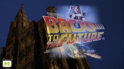 Retour vers le futur place de la cathedrale à Strasbourg