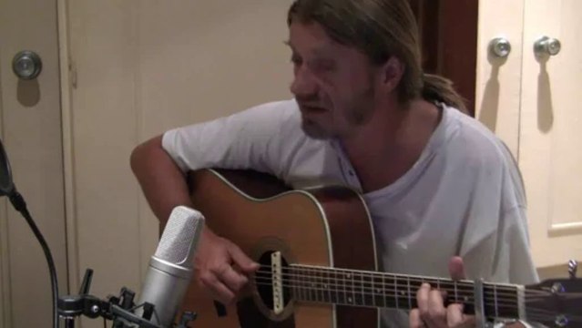 Faut pas pleurer comme ça Daniel Guichard - reprise par doceando