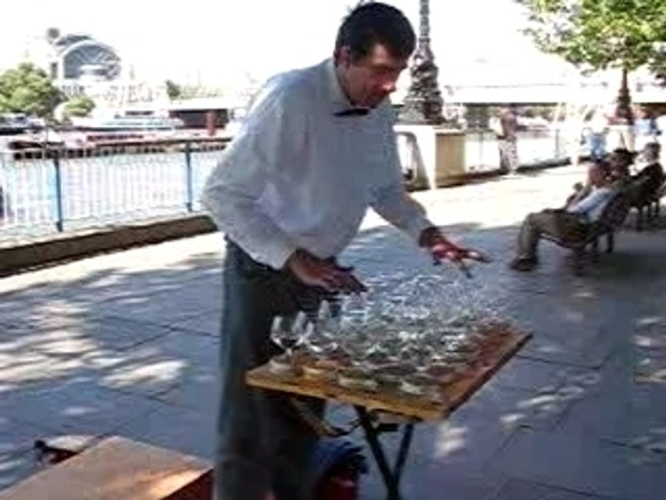 Chanson avec des verres