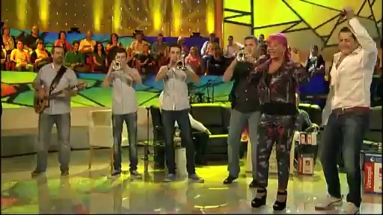 Zorica Brunclik i Aco Pejovic - Danas necu plakati - Narod Pita - (TV Pink 2013)