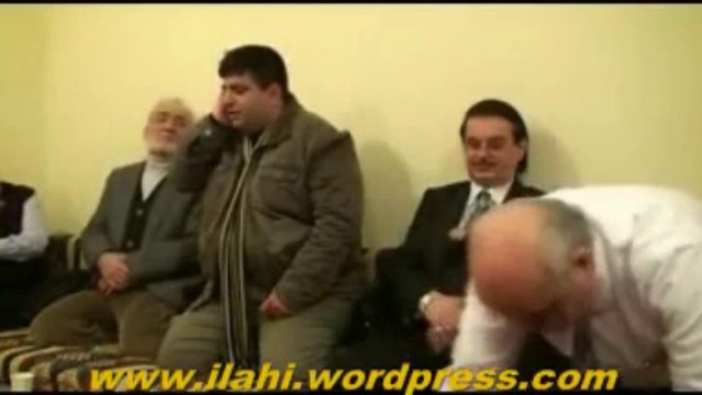 İLAHİ - Kaside - Muhteşem bir ses - güzel bir yorum