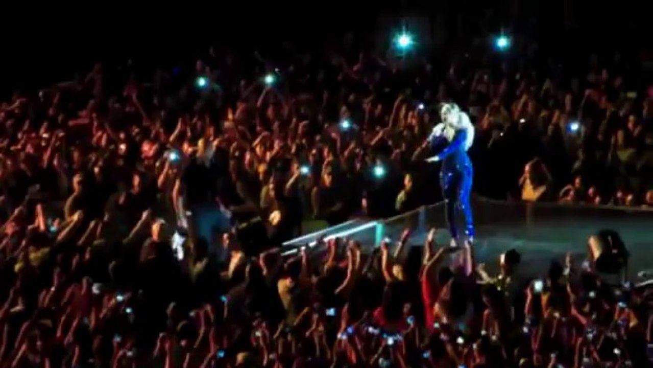 Beyonce'yi Kucaklayıp Eve Götürmeye Çalışmak