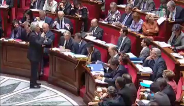 17 septembre 2013, Bertrand Pancher lors de la 1ère séance des questions au gouvernement sur l'accès au logement et urbanisme rénové