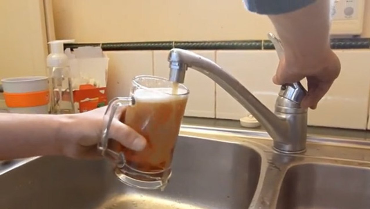 Blague : De la bière au robinet Blague